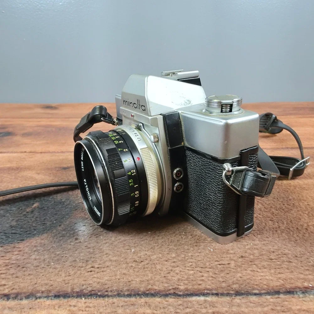 Minolta SRT 101 Film Camera Kit Silver Good 55mm 135mm Lenses Flash Case Manual